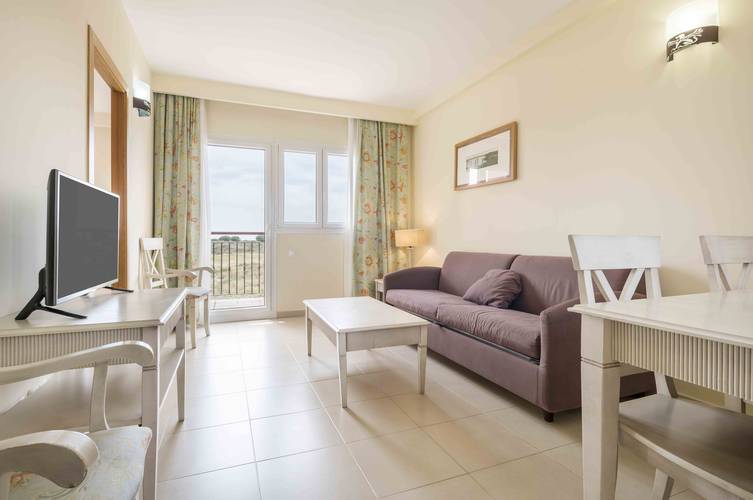  Aparthotel ILUNION  Sancti Petri Cádiz